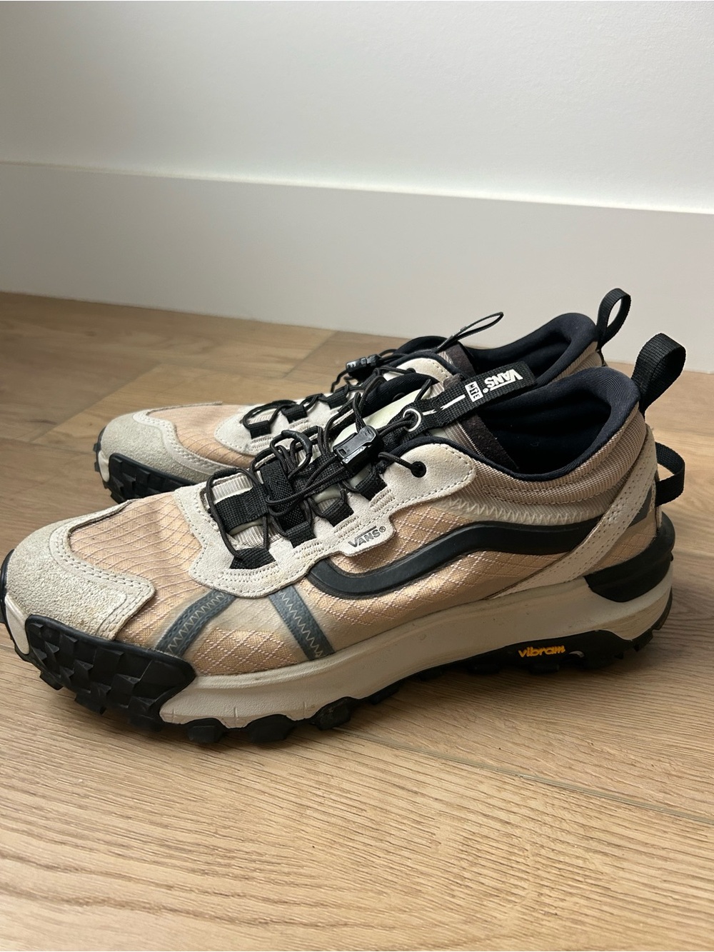 Vans Beige Black Trail Sneakers - Picture 7 of 7